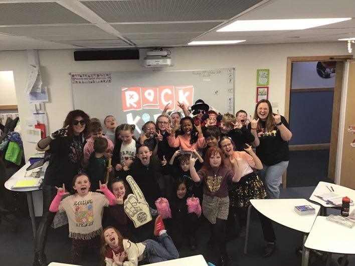 708_708_6779ec2ebada18b975b441043d62982f.jpg?m=1760952073