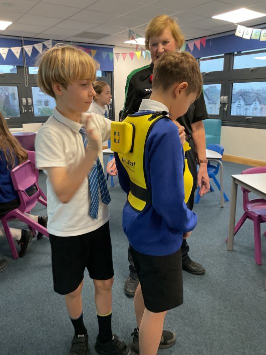 708_708_cf44a227912d1f500ec4aa13ff420572.jpeg?m=1762979939