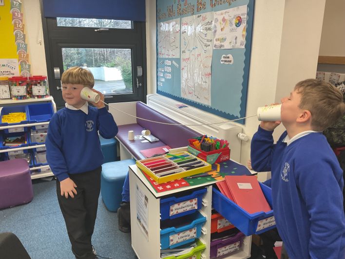 708_708_b1ec2aeaada99fd72970f7f9a9ffb27e.jpg?m=1764335924