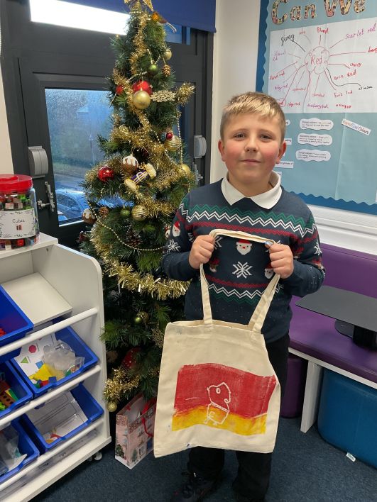 708_708_c20b1050d5a7f23f32c3fd8d0d83c37f.jpg?m=1765894786