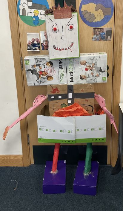 708_708_726d5d0f12834be7570286710af260cd.jpeg?m=1766173674