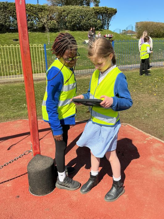 708_708_1c262a50fbc959cf467ad6047aff8a42.jpeg?m=1777039948